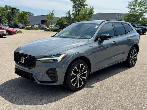 Used 2023 Volvo XC60 T8 Plus w/ Climate Package AWD/4WD image 1