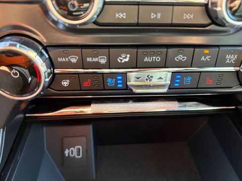 New 2026 Ford F150 Lariat w/ Equipment Group 501A Mid AWD/4WD image 31