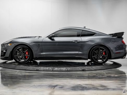 Used 2021 Ford Mustang Shelby GT500 w/ Carbon Fiber Track Pack RWD image 8