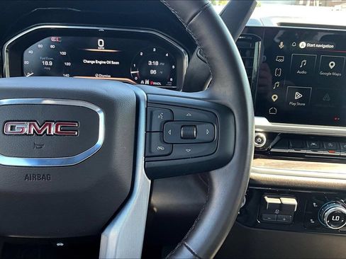 Used 2025 GMC Sierra 1500 SLT AWD/4WD image 13