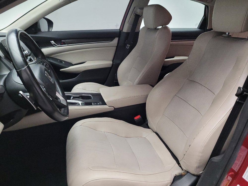Used 2018 Honda Accord Touring image 17