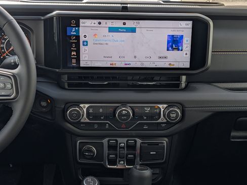 New 2026 Jeep Gladiator Sport image 9