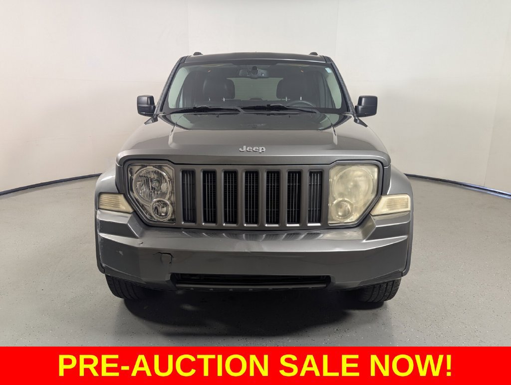 Used 2012 Jeep Liberty Sport RWD image 2