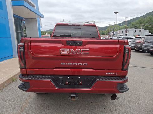 Used 2024 GMC Sierra 2500 AT4 w/ AT4 Premium Plus Package image 5