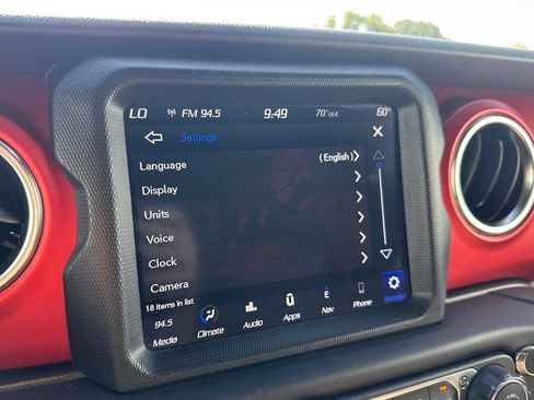 Used 2020 Jeep Gladiator Rubicon AWD/4WD image 39