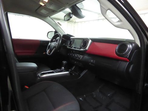 Used 2023 Toyota Tacoma SR5 AWD/4WD image 20