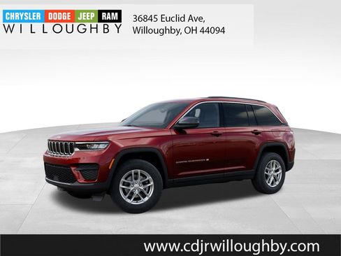 New 2026 Jeep Grand Cherokee Laredo X AWD/4WD image 2