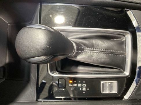 Used 2020 MAZDA CX-5 Touring image 17