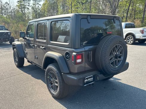New 2026 Jeep Wrangler Sport AWD/4WD image 7