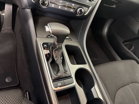 Used 2019 Kia Optima LX FWD image 16