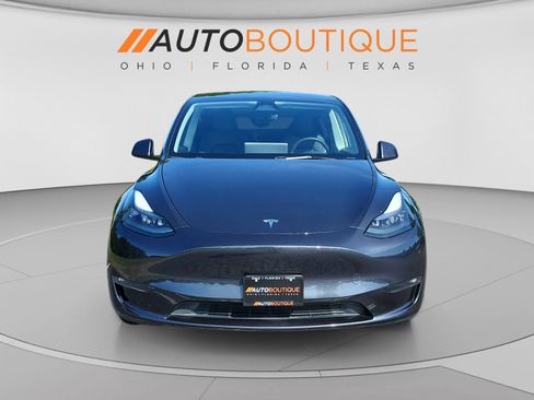 Used 2024 Tesla Model Y Long Range AWD/4WD image 8