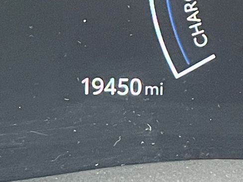 Used 2025 Toyota Camry LE image 39