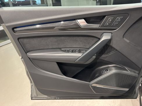 Used 2025 Audi SQ5 Prestige image 14