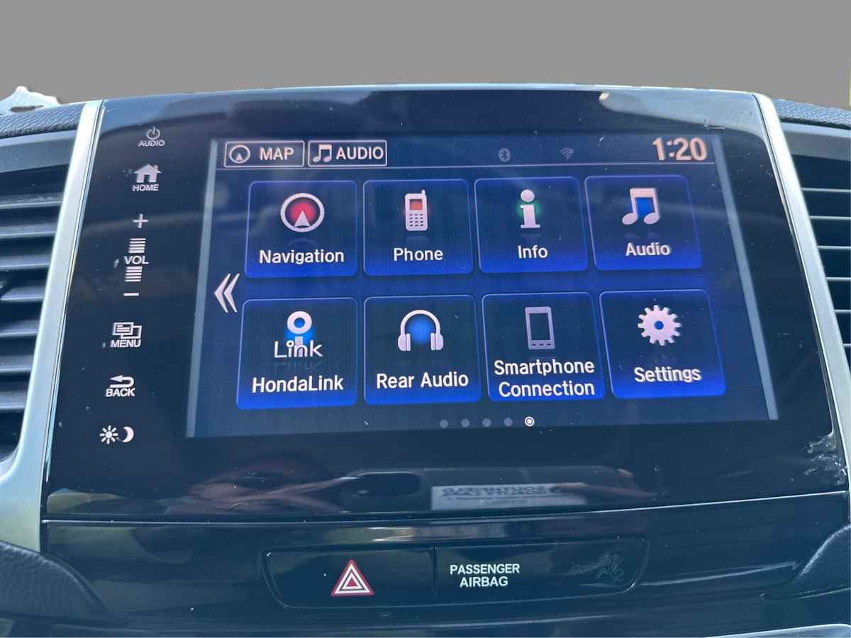 Used 2017 Honda Pilot Touring image 20
