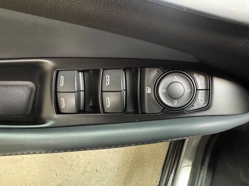 Used 2023 Buick Enclave Essence w/ Experience Buick Package image 12