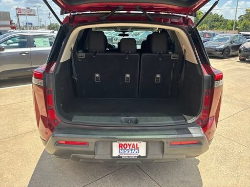Used 2022 Nissan Pathfinder SV w/ Cargo Package FWD image 8