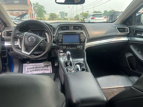 Used 2018 Nissan Maxima SR FWD image 15
