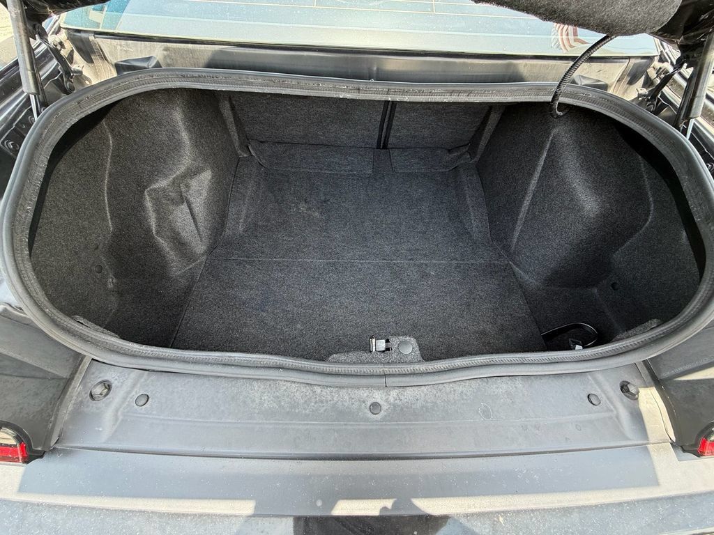 Used 2016 Dodge Challenger R/T Scat Pack RWD image 12