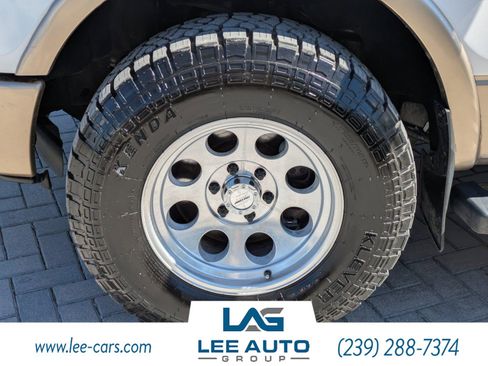 Used 2013 Ford F150 Lariat w/ Lariat Chrome Pkg image 8