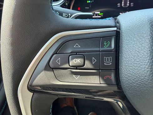 Certified 2023 Jeep Grand Cherokee Trailhawk w/ Advanced Protech Group II AWD/4WD image 24