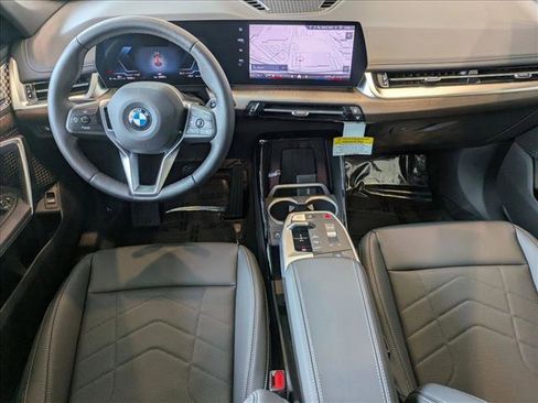 Used 2025 BMW X1 xDrive28i w/ Convenience Package image 16