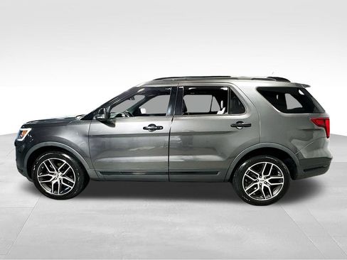 Used 2019 Ford Explorer Sport w/ Equipment Group 401A AWD/4WD image 7