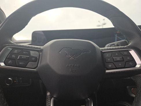 Used 2025 Ford Mustang GT Premium RWD image 22