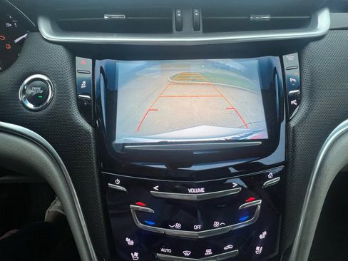 Used 2017 Cadillac XTS Luxury image 12