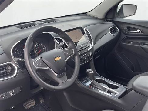 Used 2019 Chevrolet Equinox LT w/ Sun & Navigation Package image 10