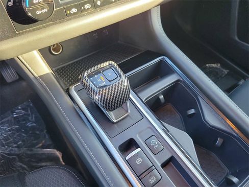 Certified 2024 Nissan Pathfinder SV image 20