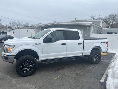 Used 2019 Ford F150 XLT w/ Trailer Tow Package image 6