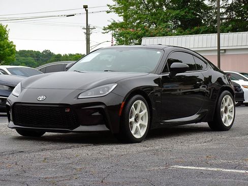 Used 2023 Toyota GR86 Premium w/ ALL Weather Mat Package (TMS) RWD image 9