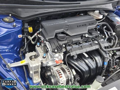 Used 2023 Hyundai Elantra SEL w/ Cargo Package FWD image 17