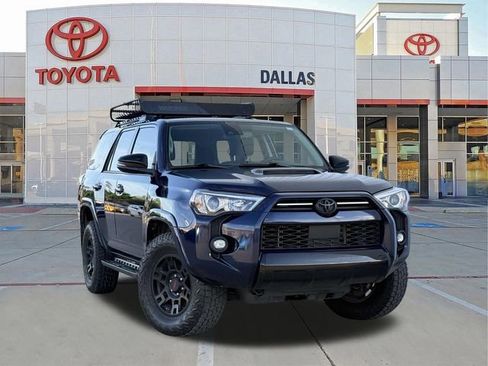 Used 2021 Toyota 4Runner Venture image 1