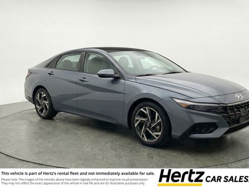 Used 2025 Hyundai Elantra SEL FWD image 1