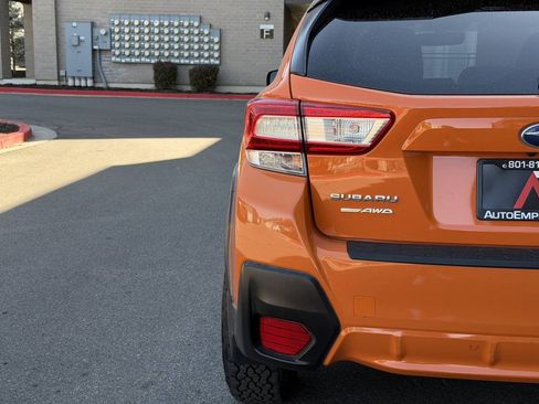 Used 2019 Subaru Crosstrek 2.0i Premium AWD/4WD image 5