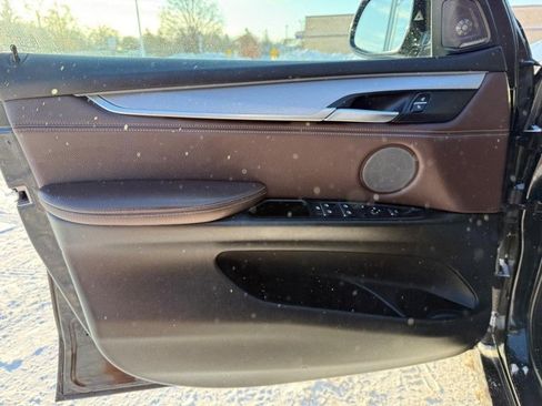 Used 2016 BMW X5 xDrive40e image 19