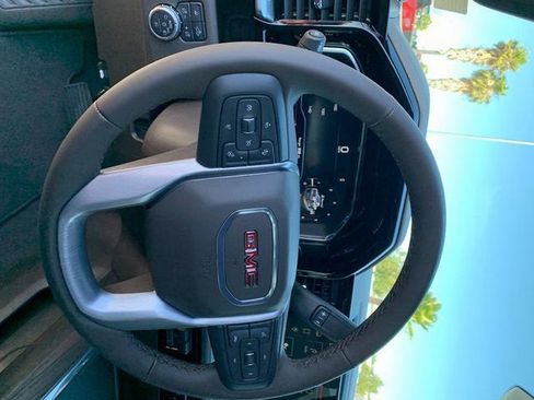 New 2025 GMC Sierra 2500 SLT w/ SLT Convenience Package image 23