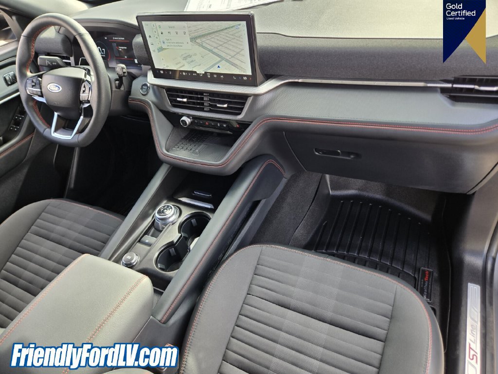 Certified 2025 Ford Explorer ST-Line w/ Premium Package RWD image 18