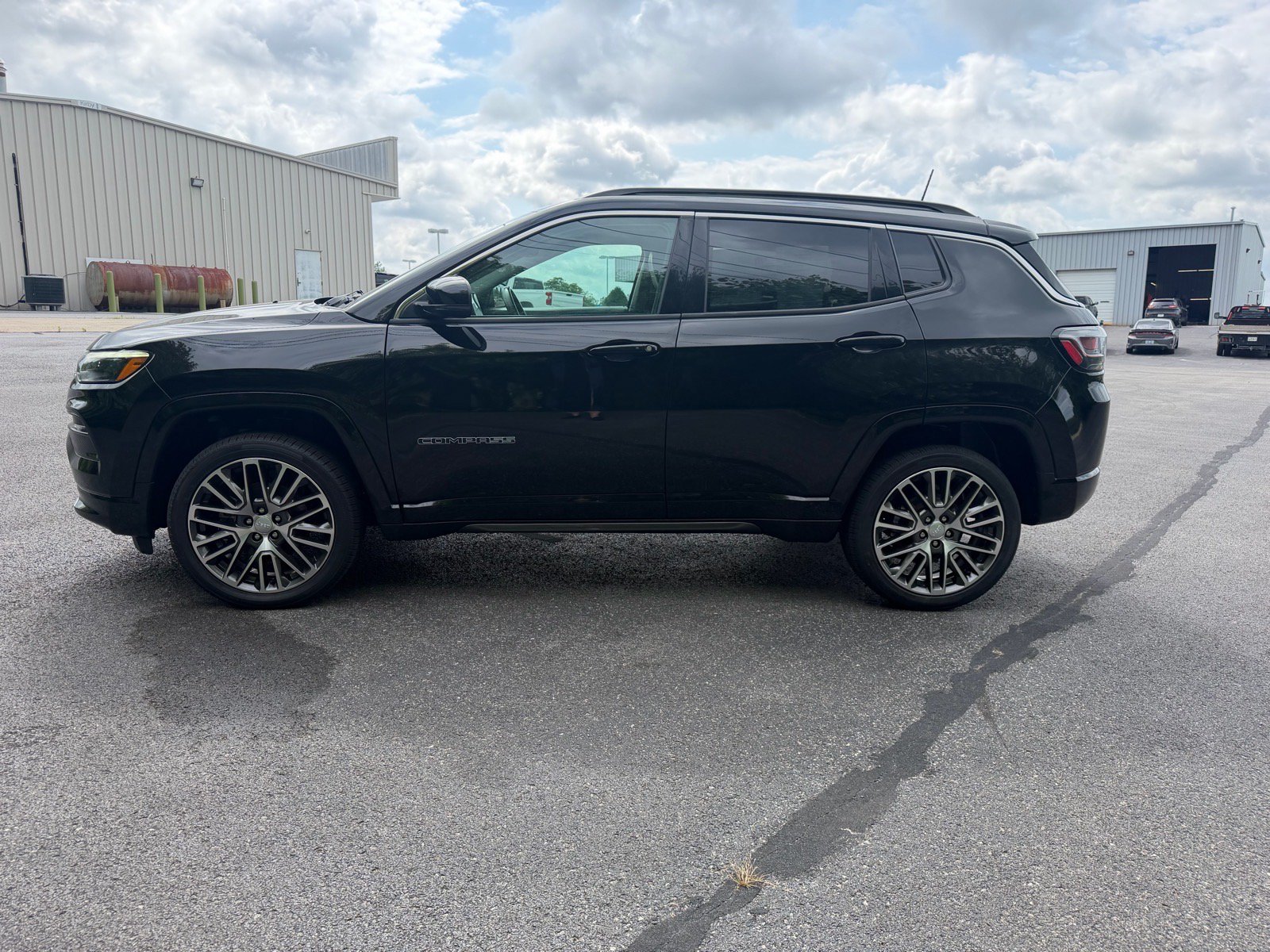 Used 2022 Jeep Compass Limited w/ Elite Group AWD/4WD image 9