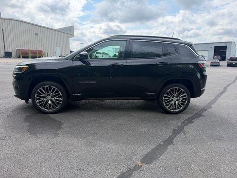 Used 2022 Jeep Compass Limited w/ Elite Group AWD/4WD image 9