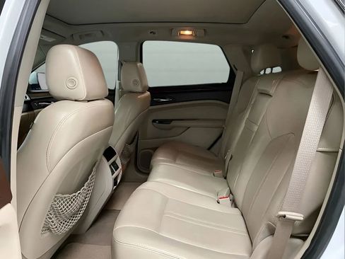 Used 2016 Cadillac SRX Luxury w/ Driver Awareness Package FWD image 11