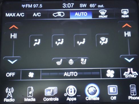 Used 2018 Jeep Cherokee Trailhawk w/ Quick Order Package 27L AWD/4WD image 17