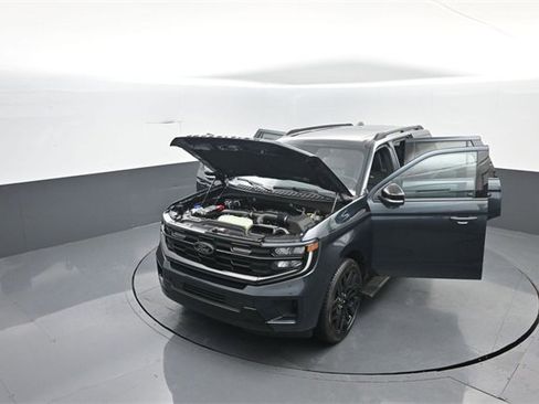 New 2026 Ford Expedition Platinum image 36