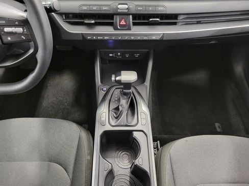 Used 2025 Kia K4 FWD image 16