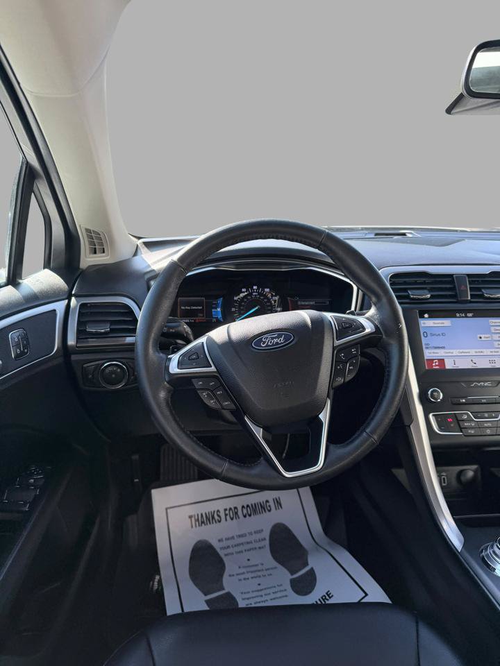 Used 2019 Ford Fusion SEL FWD image 27