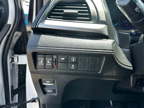 Used 2024 Honda Odyssey EX-L image 25