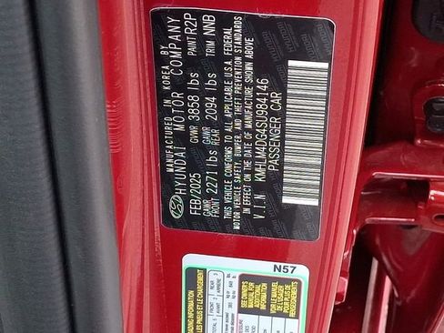 Used 2025 Hyundai Elantra Sport FWD image 33