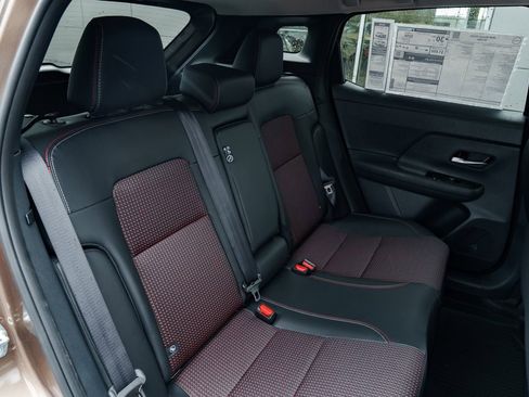 New 2026 Nissan Kicks SR w/ Cold Weather Package image 23