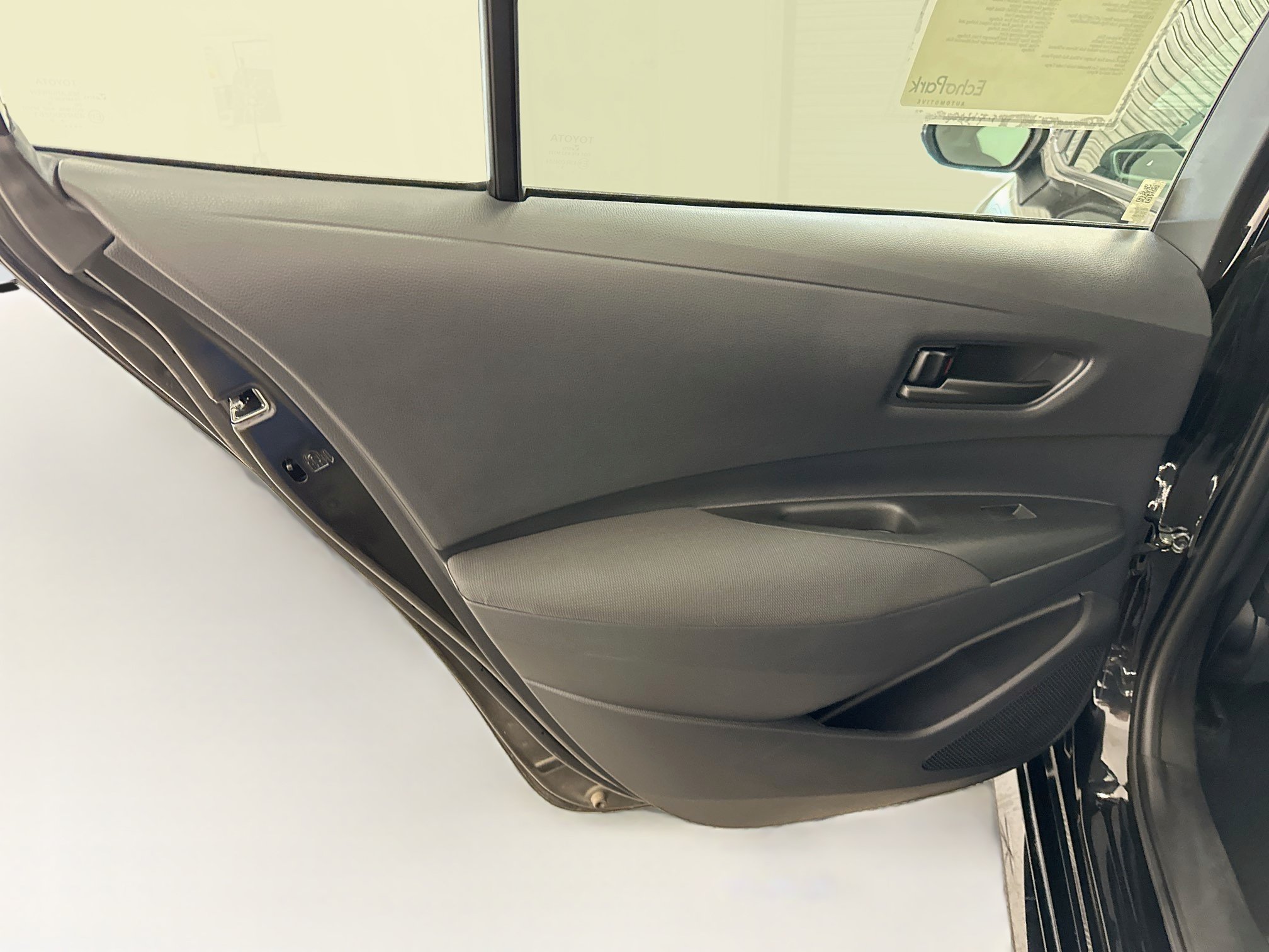 Used 2026 Toyota Corolla LE FWD image 27